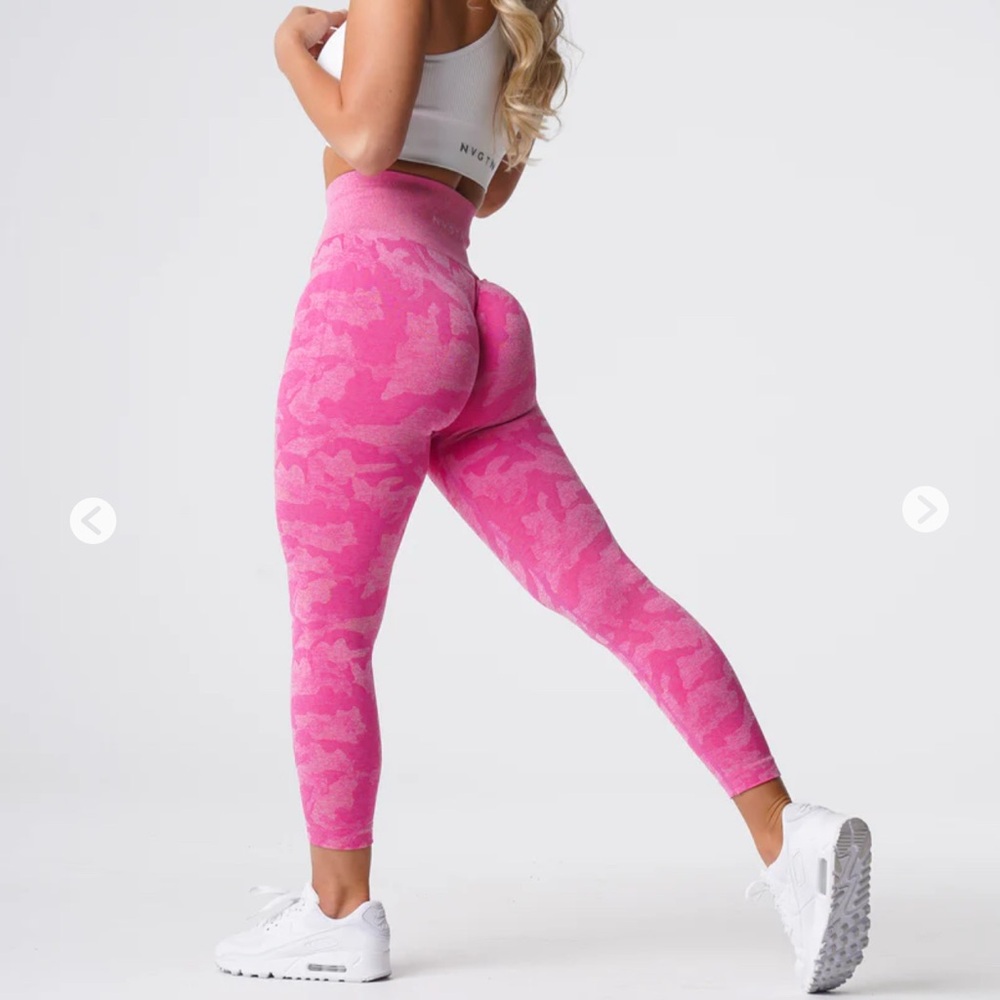 NVGTN Bubble Gum Pink Camo Seamless Leggings